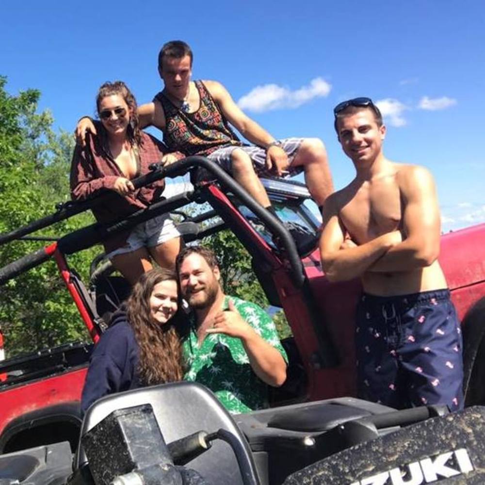 Meet your Posher, Thomas